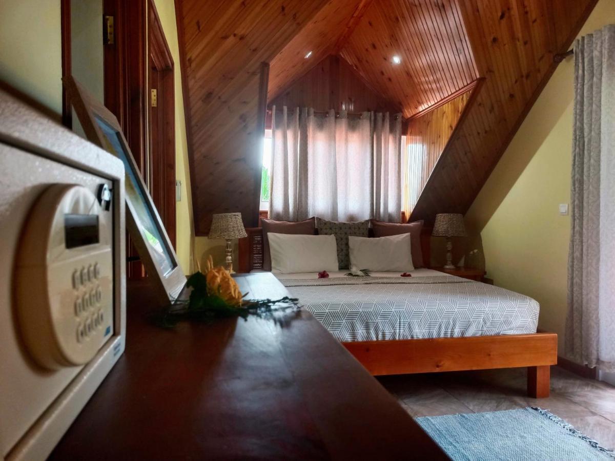 Badamier Self-Catering Leilighet La Digue Eksteriør bilde