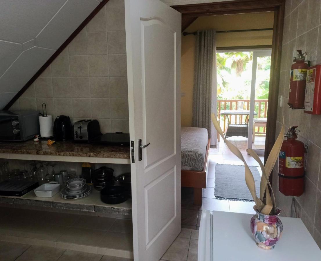 Badamier Self-Catering Leilighet La Digue Eksteriør bilde